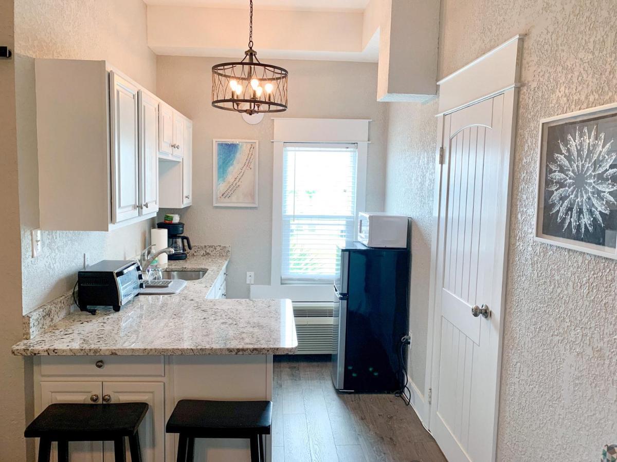 Budget Friendly Condo Within Walking Distance To The Beach! Gulf Shores Eksteriør bilde