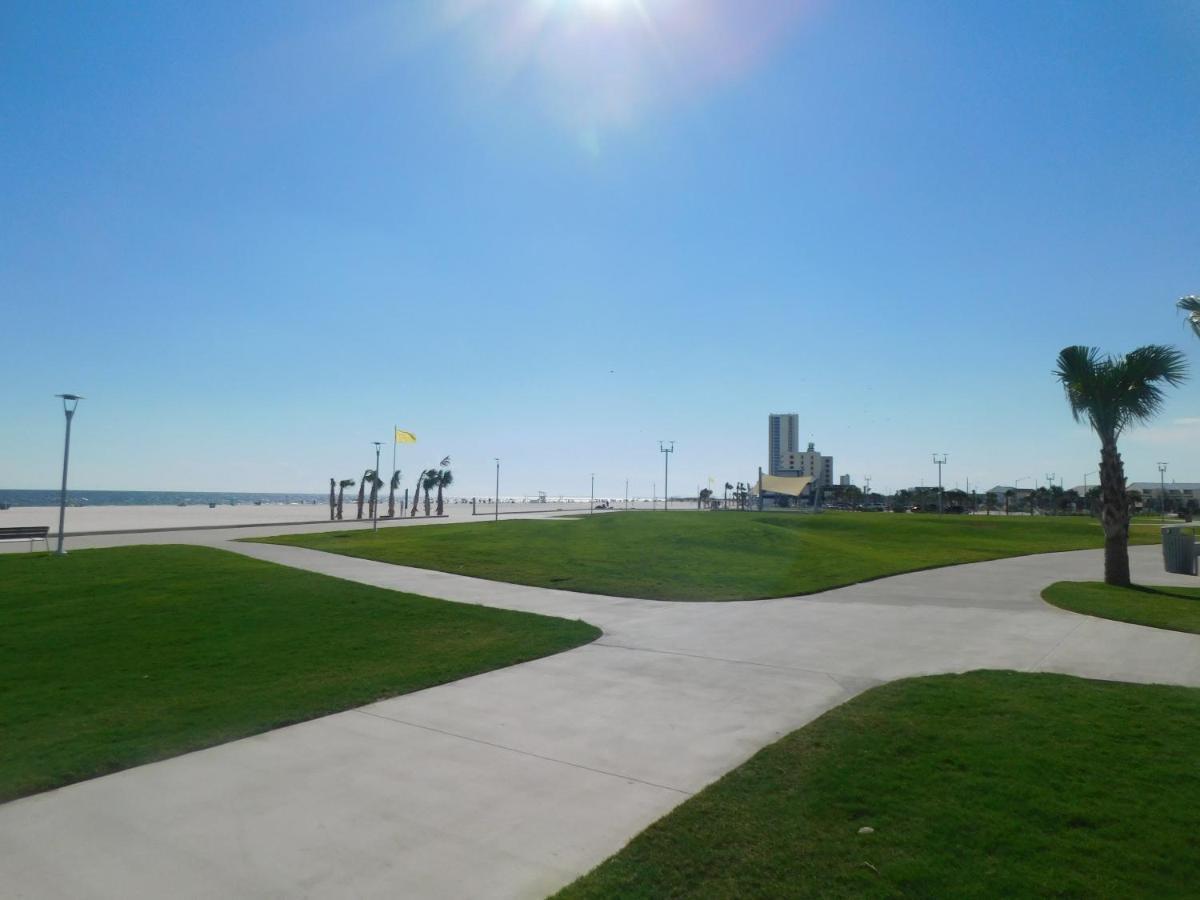 Budget Friendly Condo Within Walking Distance To The Beach! Gulf Shores Eksteriør bilde